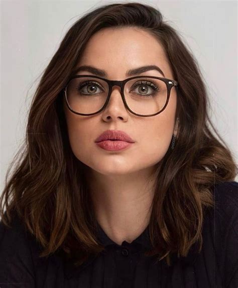 girl with brown hair and glasses|Woman Brown Hair Glasses Pictures, Images and。